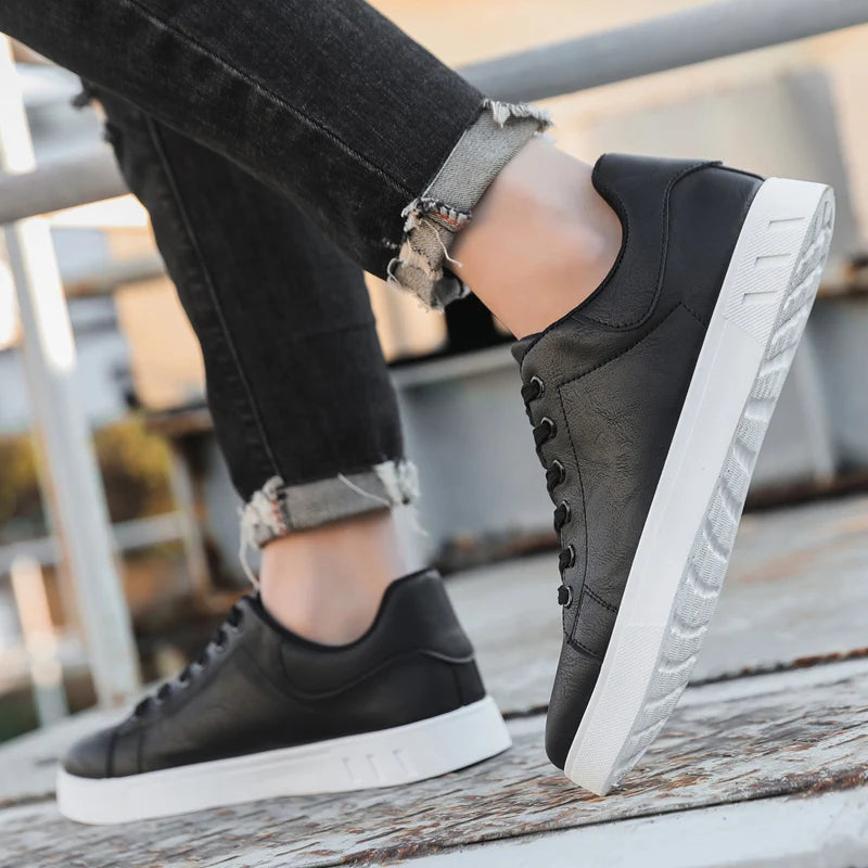 Iconic Leather Low Top Sneaker